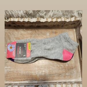 Women Athetic low cut socks